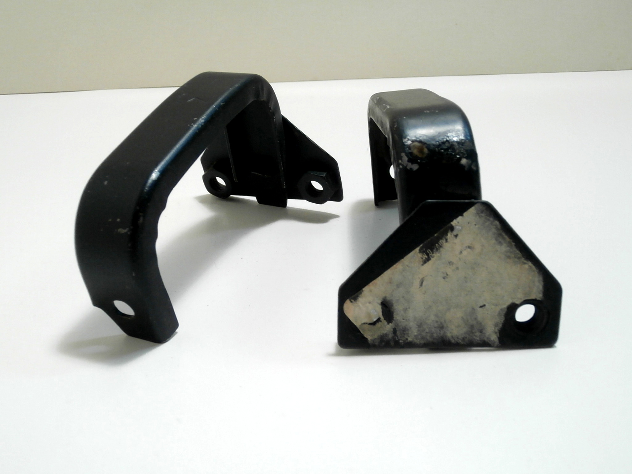 Radiator Upper Support Bracket Left, 66-67
